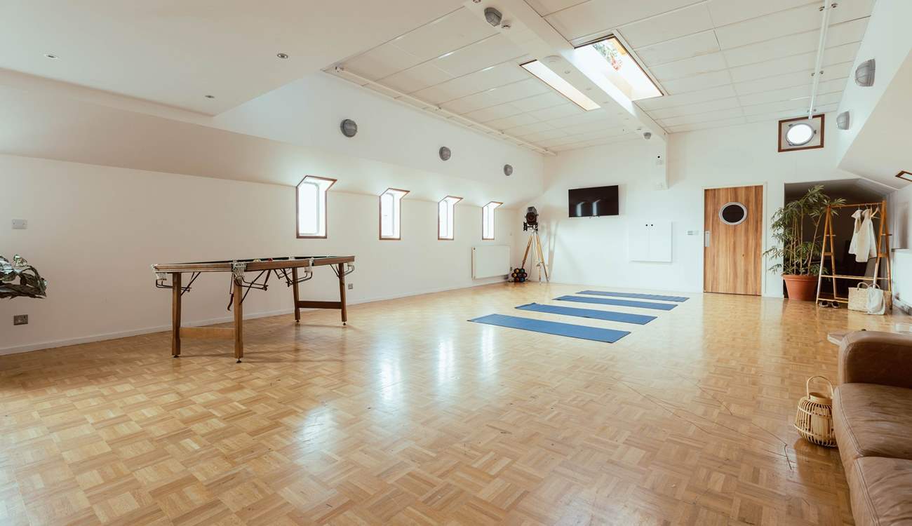 Complete with your own studio - perfect for those early morning yoga sessions or evening games nights. 
