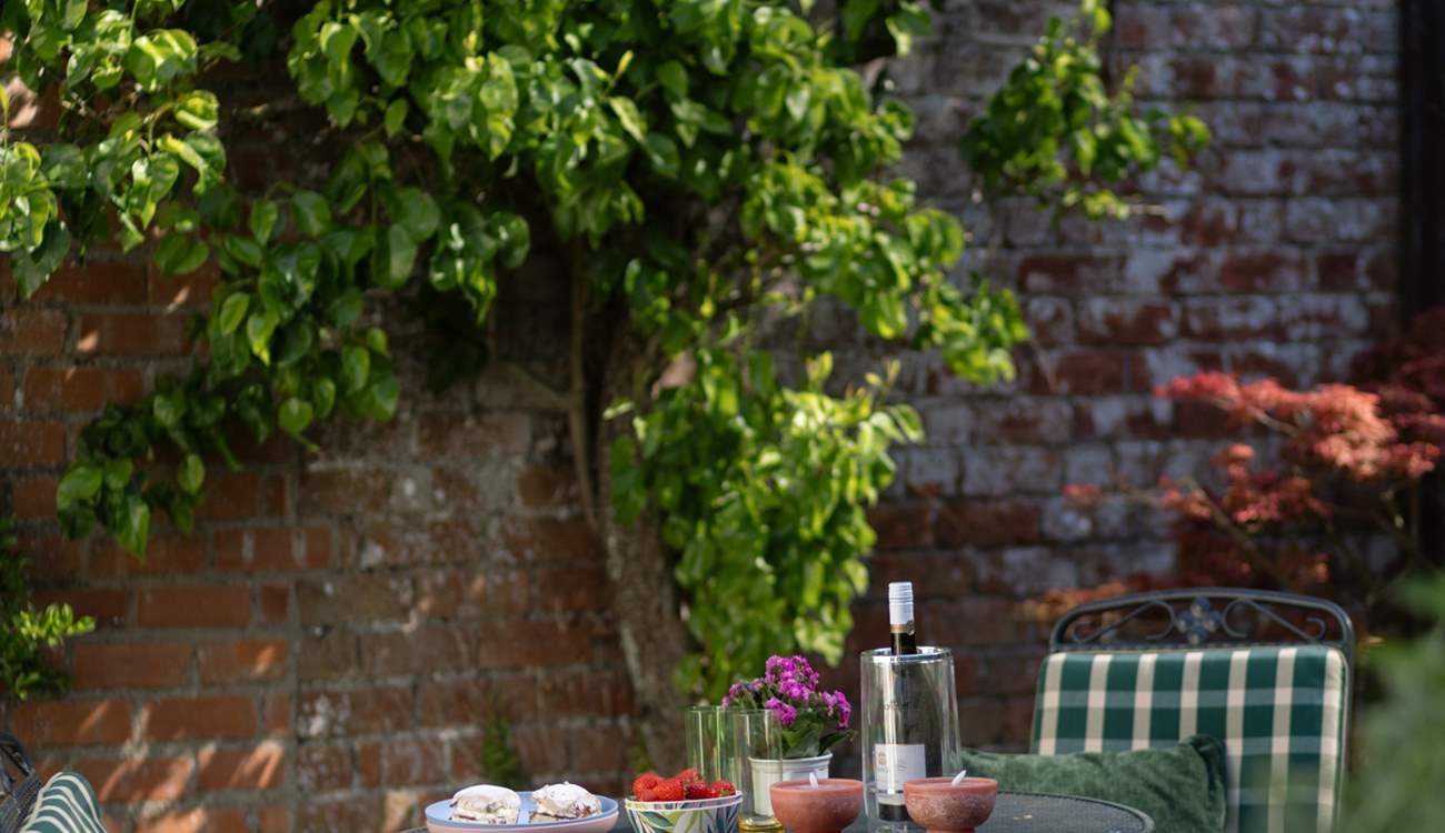 Such colourful planting.