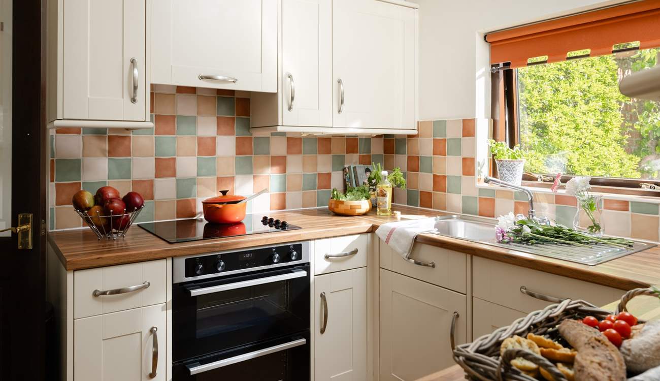 The modern kitchen is ready for you to create great meals.