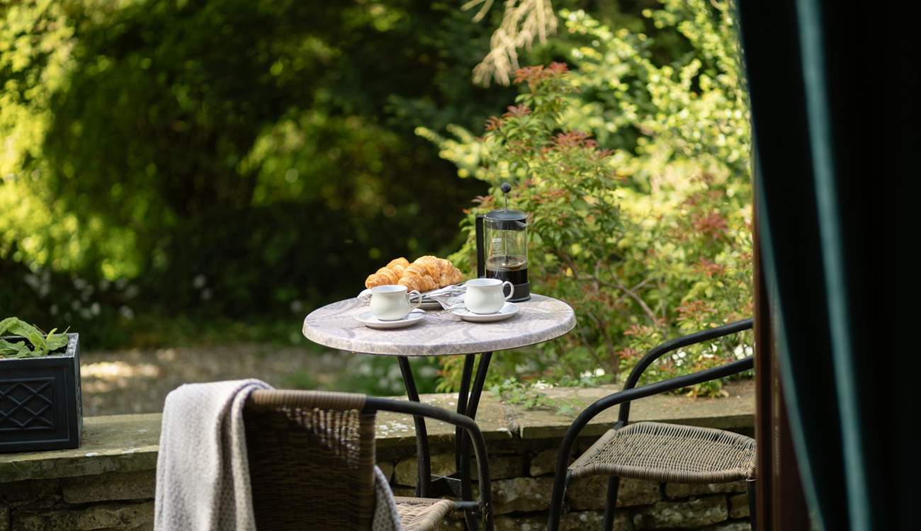 Breakfast in nature.