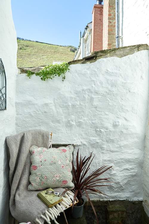 There's the tiniest courtyard at the back, somewhere to sit out with your favourite cuppa.