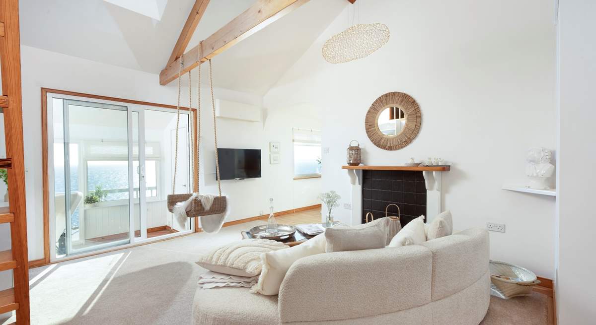 The exquisite interiors create a calm and relaxing homestay.