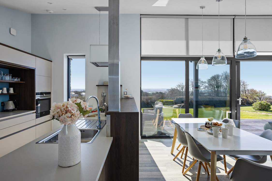 Enjoy a leisurely breakfast at the dining-table whilst planning the day's adventures.