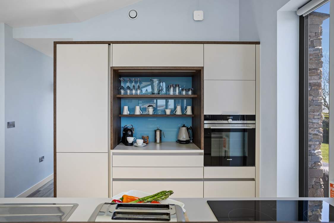 Your fully equipped kitchen has everything you need for a holiday feast.