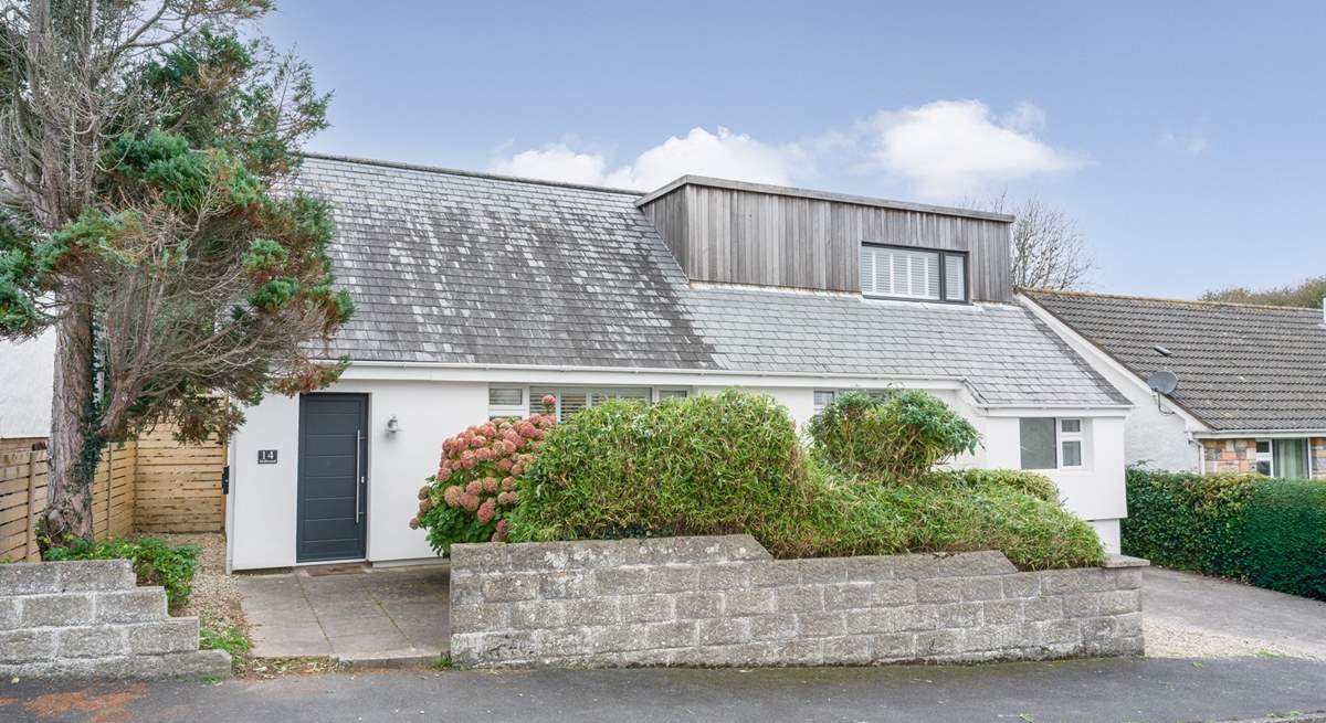 Driftwood ahs been beautifully refurbished from a traditional bungalow and certainly offers a WOW moment on arrival.