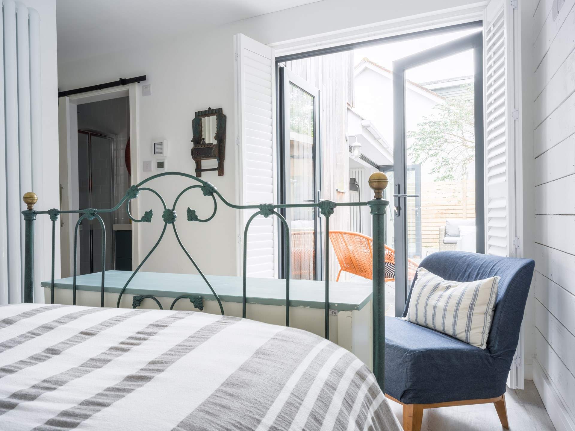 As the morning calls push open the door and enjoy the dawn chorus.