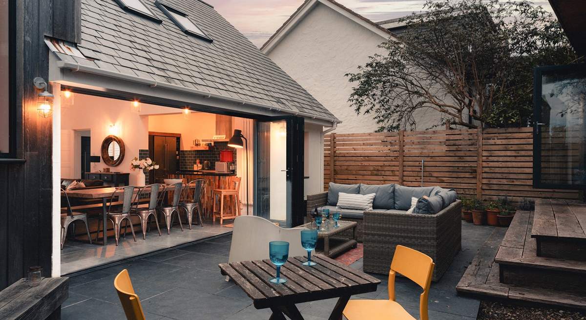 The outside links seamlessly with the inside.