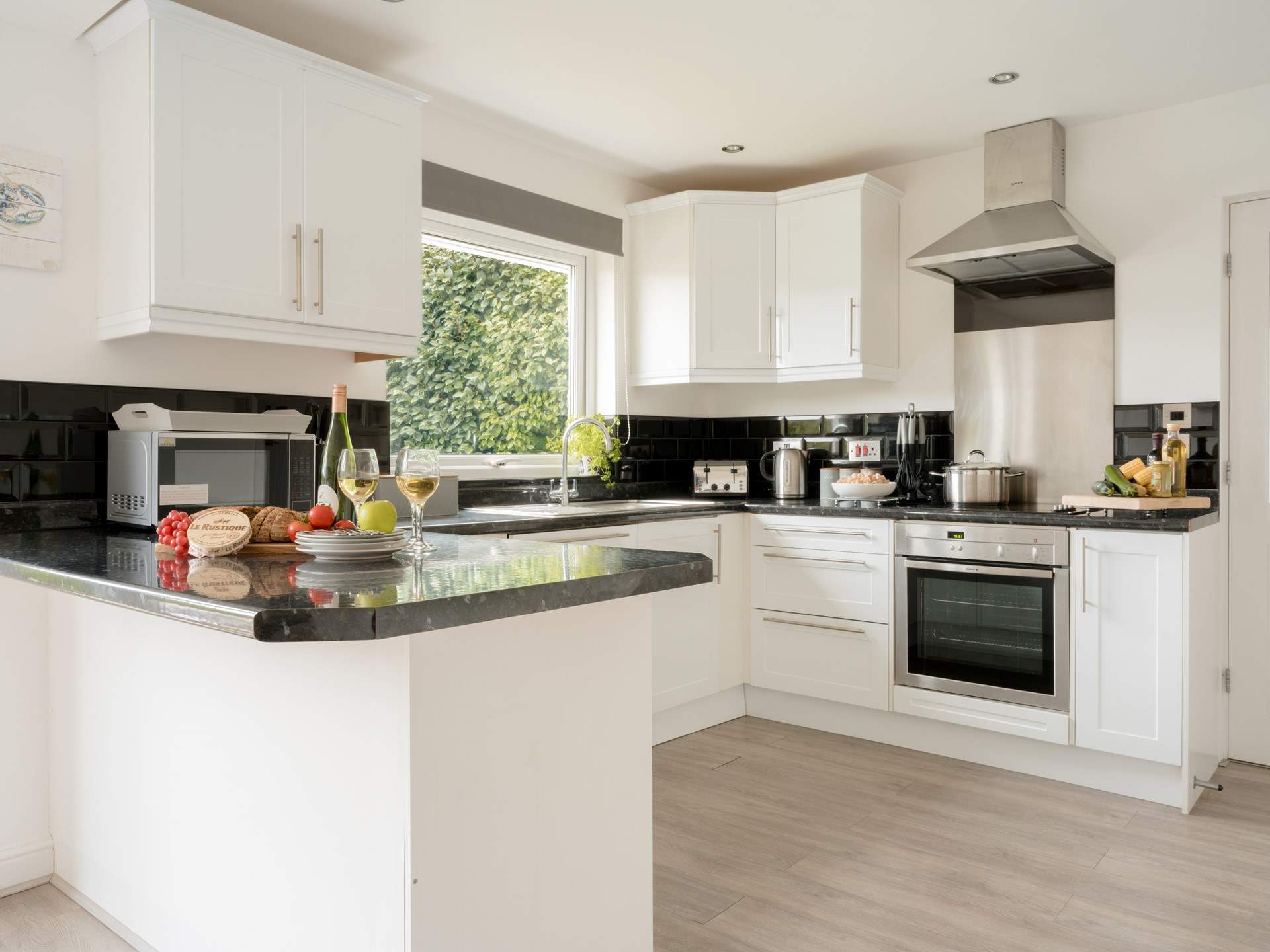 The well-equipped kitchen has everything you'll need.