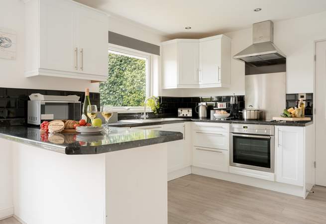 The well-equipped kitchen has everything you'll need.