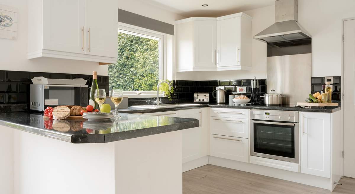 The well-equipped kitchen has everything you'll need.