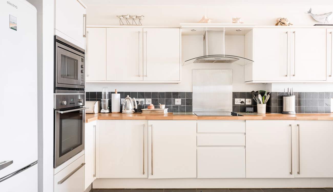 Oh so stylish, the kitchen will keep the chef happy. 