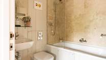 The en suite bathroom. 