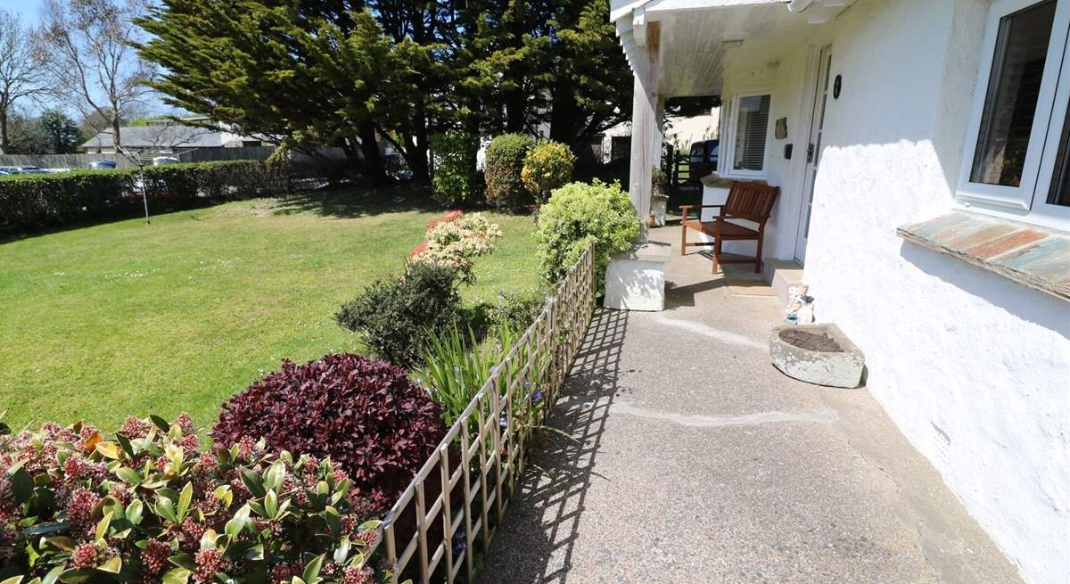 Enjoy the gardens throughout the year. 