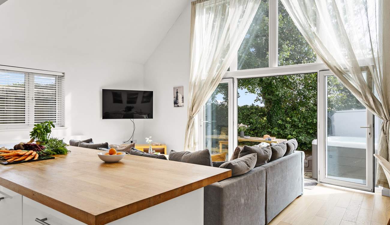 The living space is open plan, perfect for sociable holidays. 