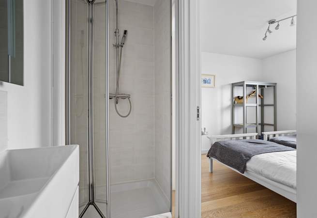 With another en suite shower room.