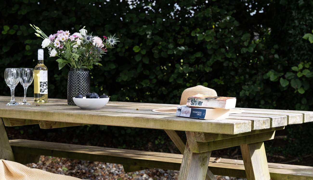 Simply relax and enjoy the holiday read with time on your side.