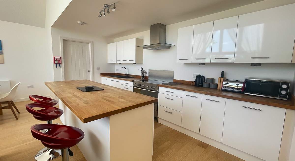 The kitchen has everything you might need for meal times.