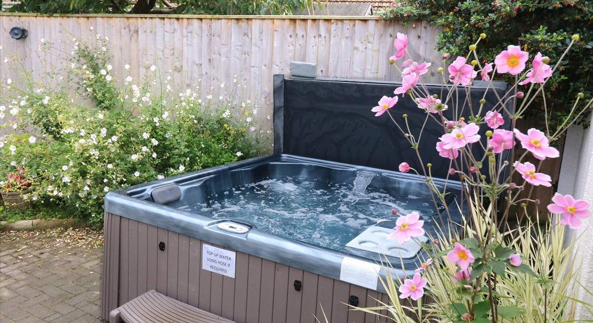 Relax in the hot tub, the perfect holiday pastime. 