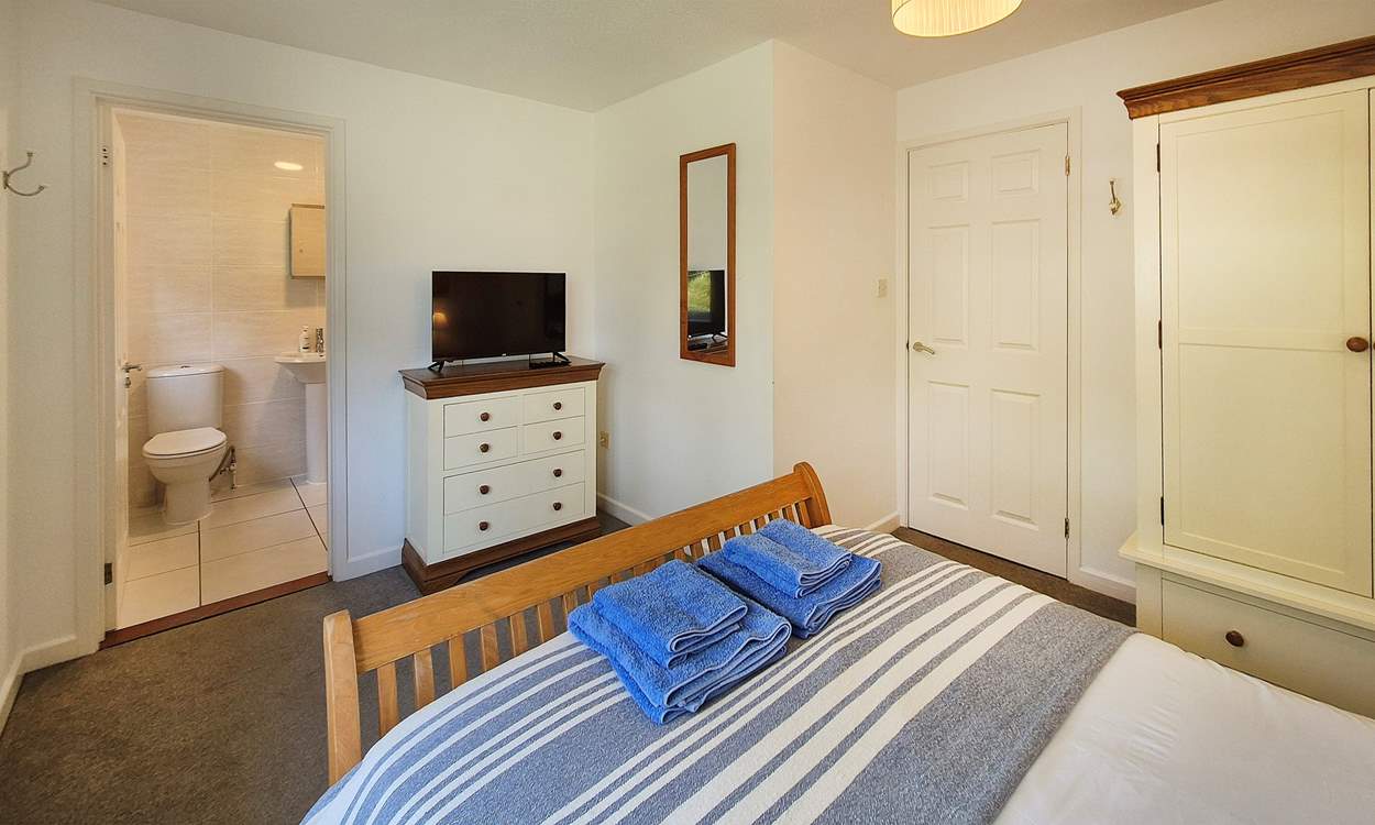 The en suite bathroom to bedroom 1.