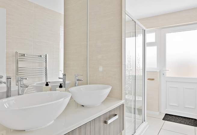 The stylish family shower-room. 