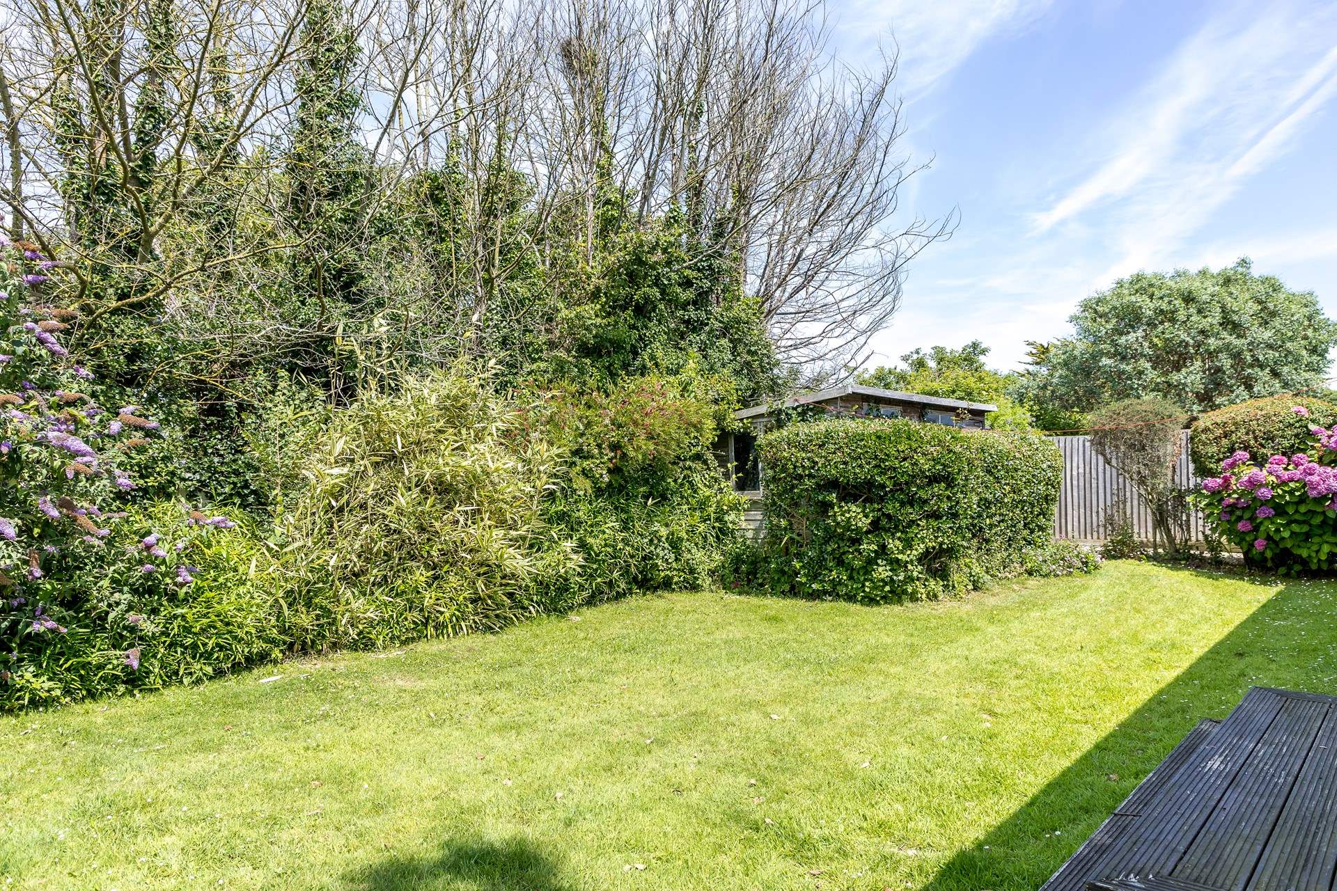 The gardens are great for children and the family dogs to play. 