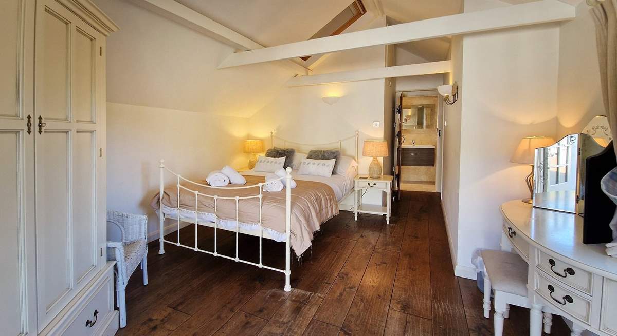 All the bedrooms are nicely furnished. 