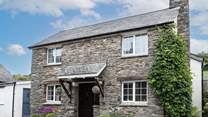 Crydda Cottage is rather delightful in the centre of Croyde Village. 