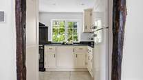 There are some lovely quintessential cottage features.
