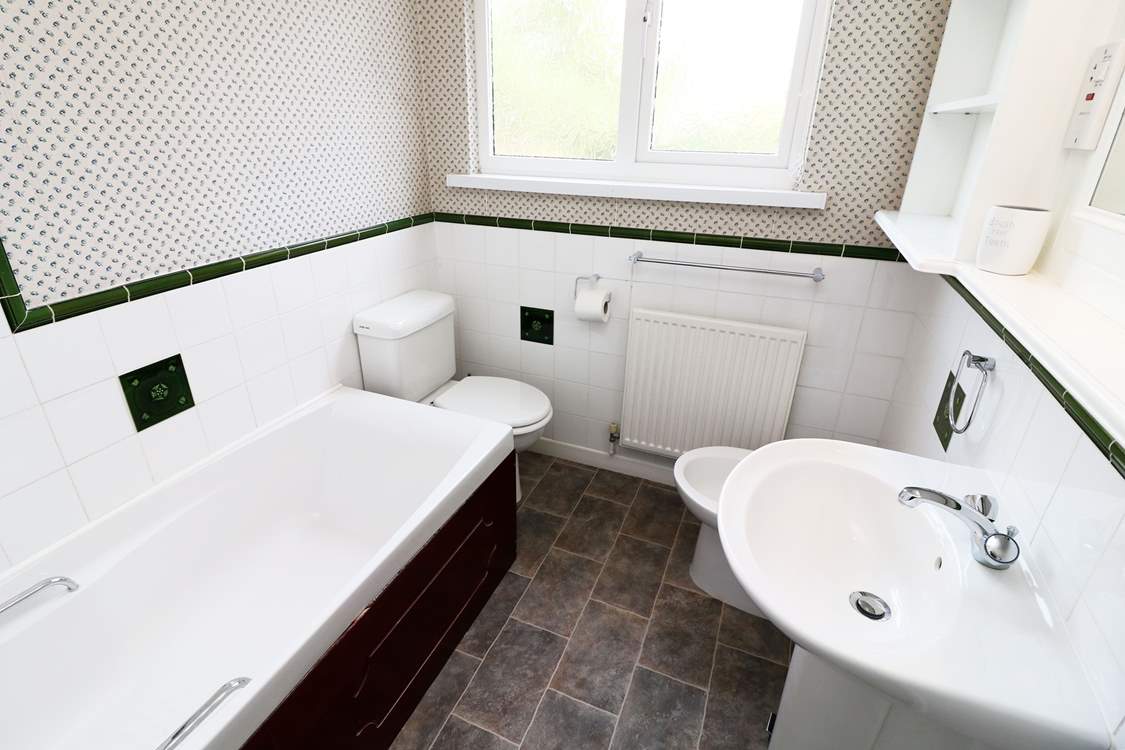 The family bathroom is on the first floor.