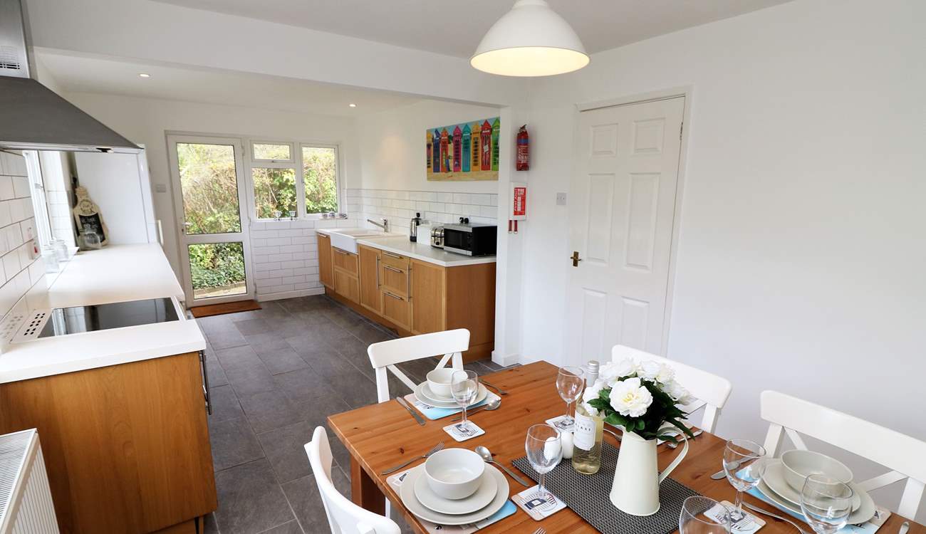 The kitchen/diner has space for all. 