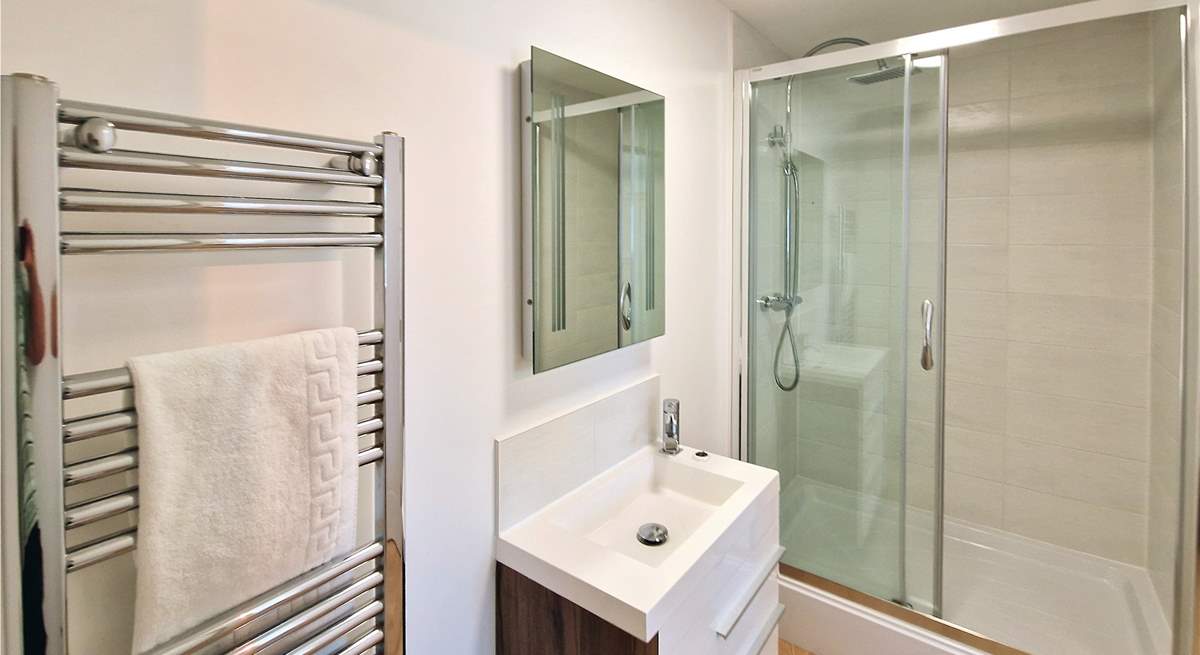 Both the ground floor bedrooms have an en suite shower-room.