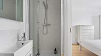 The en suite shower-room.