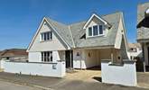 Welcome to Longboards, a stylish holiday home in the pretty village of Croyde.   - Thumbnail Image