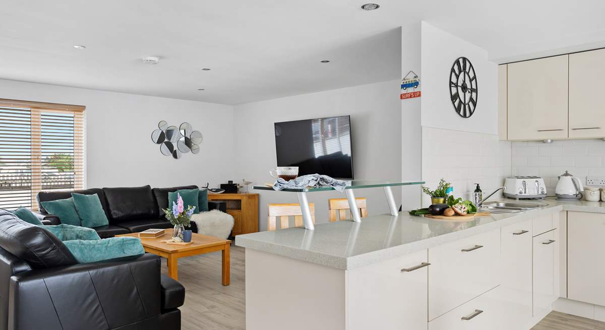 The ground floor is open plan, perfect for sociable holidays. 