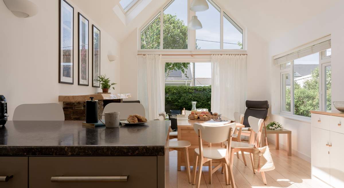 Chat with guests whilst dinner is prepared. 