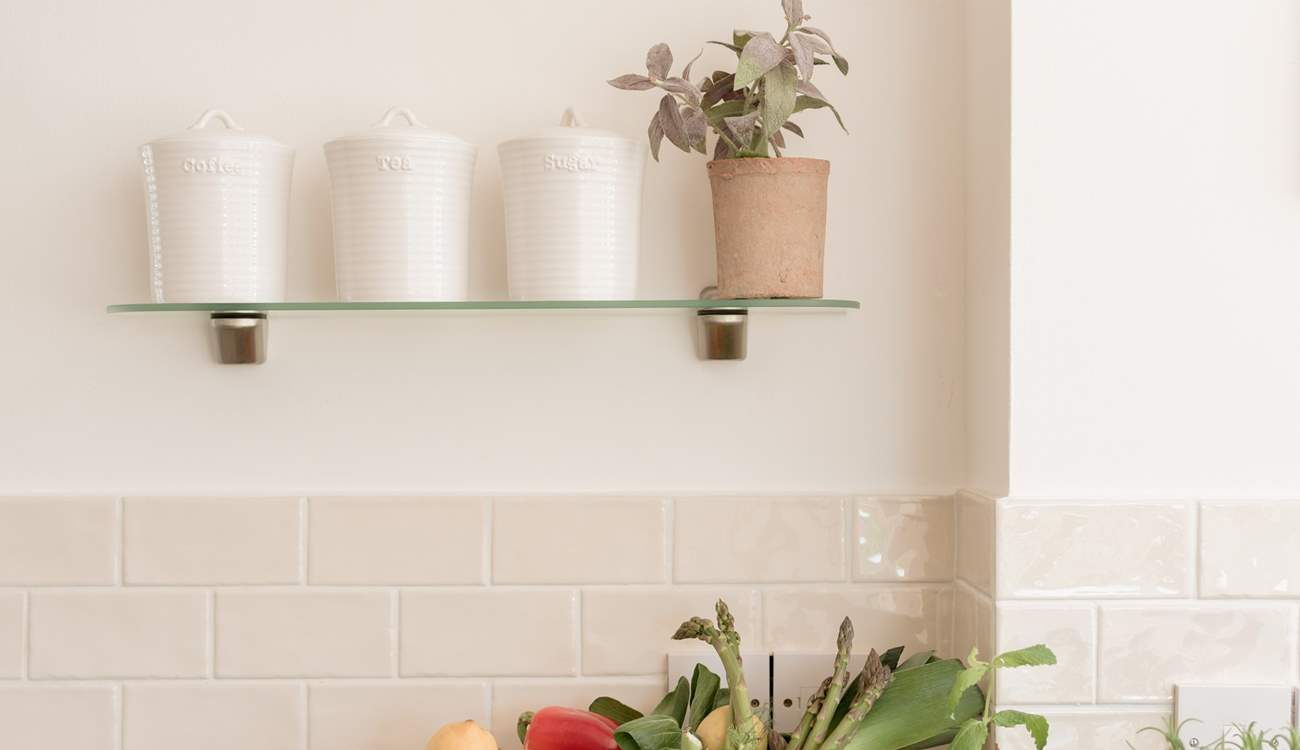 Shop locally for the freshest Devonshire produce. 