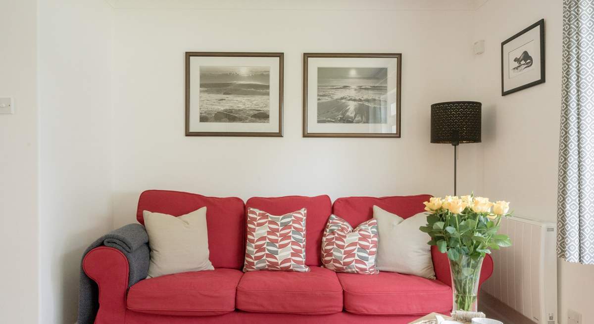 Snuggle up on the sofa and watch a movie on the Smart TV.