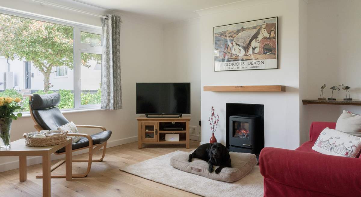 The cosy sitting-room. 