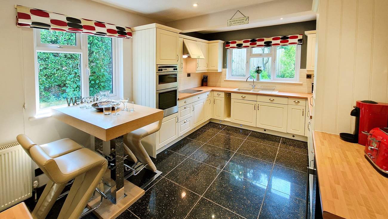There's a handy breakfast-bar so guests can chat with the chef.
