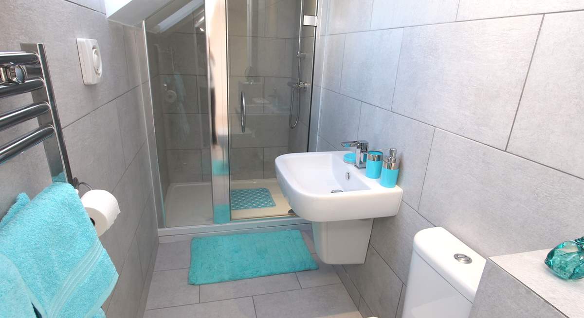 The en suite shower-room. 