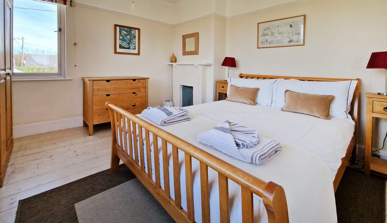 The double bedroom has a wonderful king-size bed. 