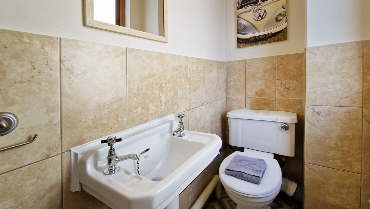 The cloakroom on the first floor.