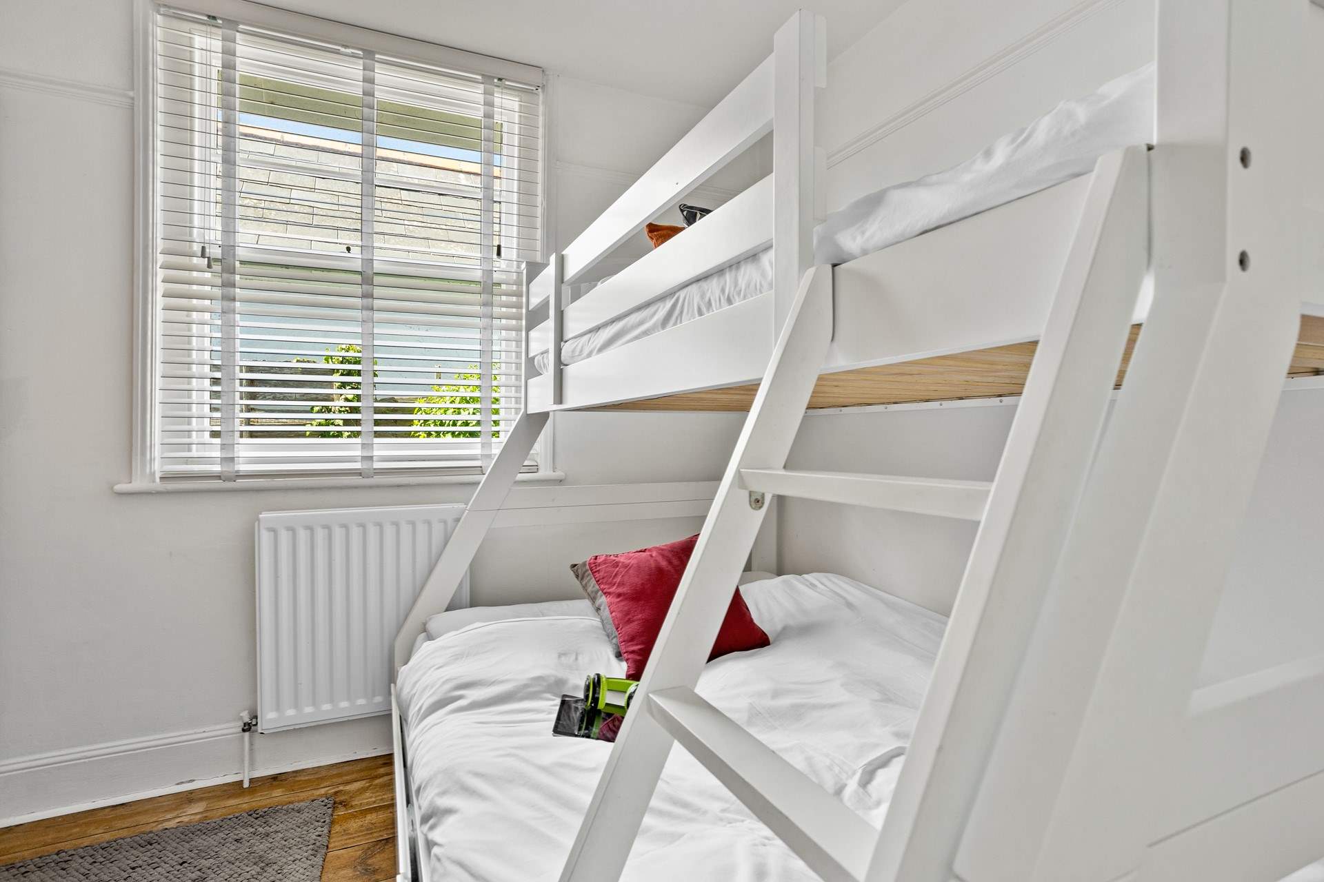 Ideal for the children in the party. 