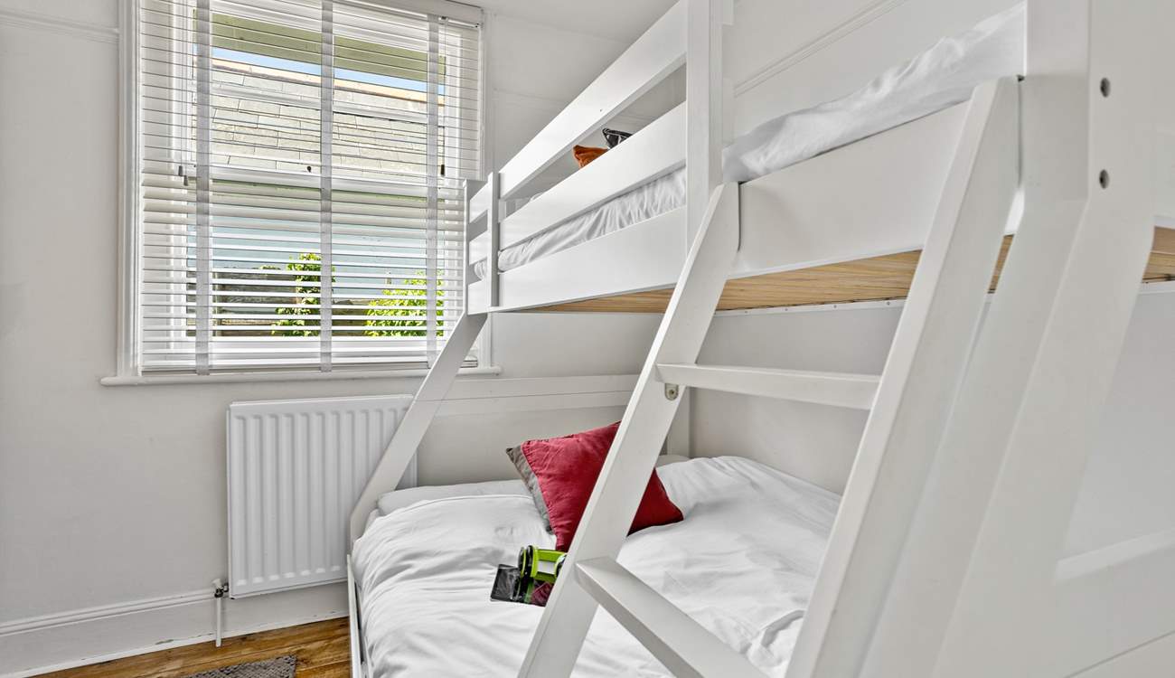 Ideal for the children in the party. 