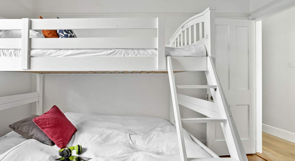 The bunk-beds in bedroom 3.