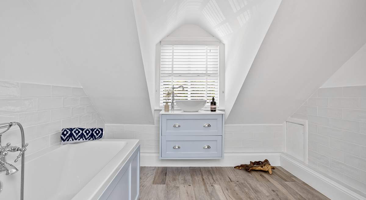The charming bathroom on the first floor. 