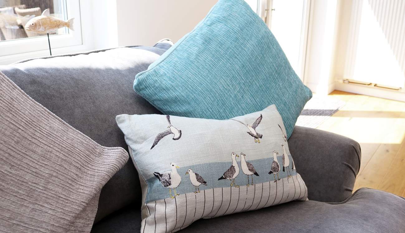 Lovely seaside themed touches. 