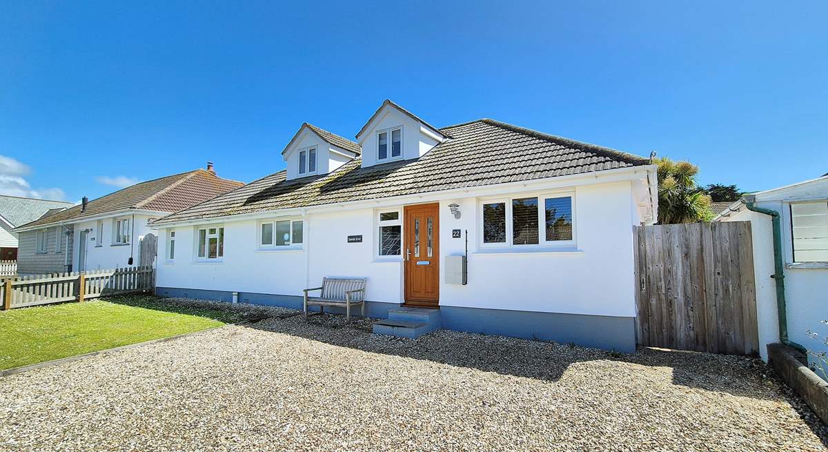 Sands End is the perfect base for a holiday with family or a group of friends. 