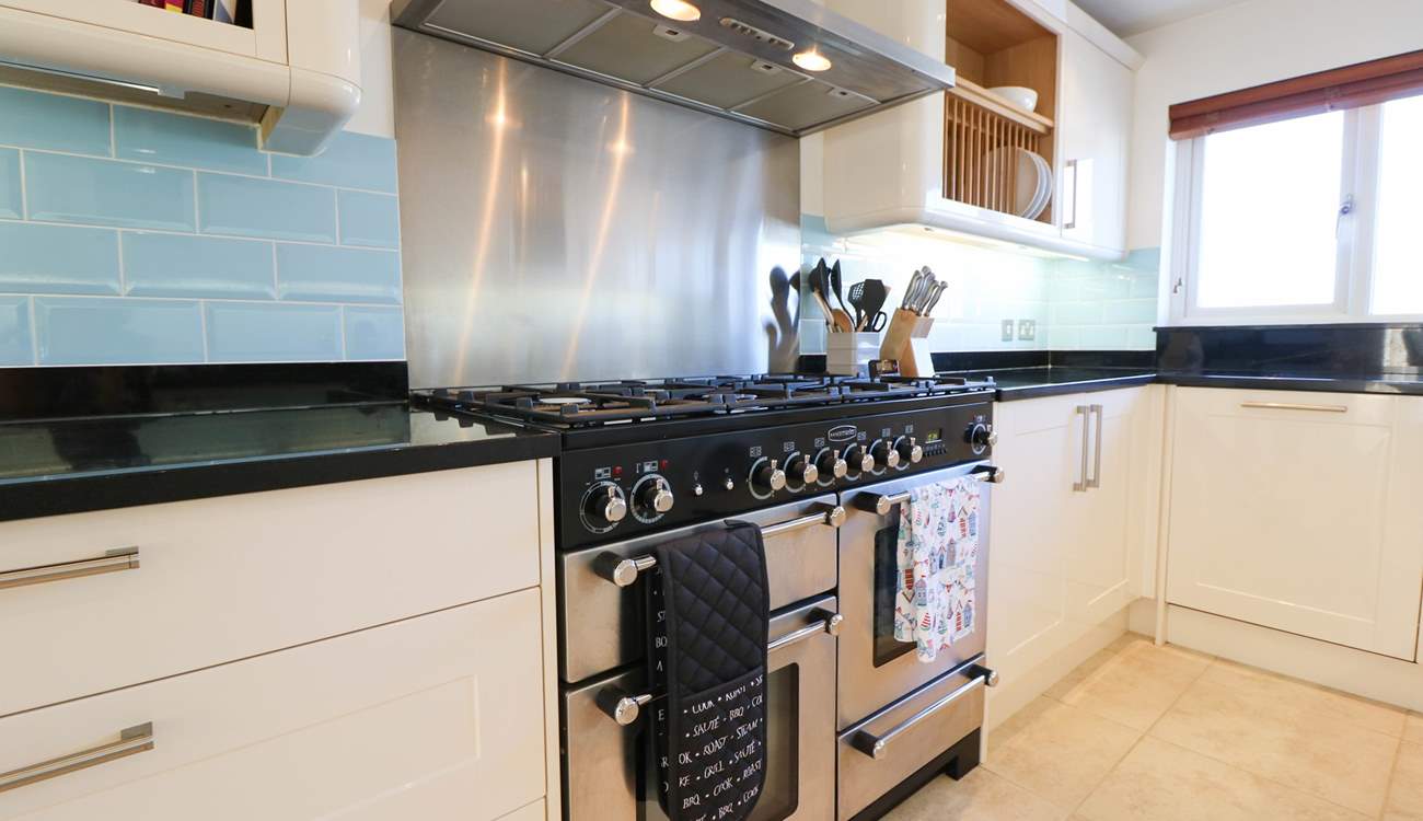 Cook up a feast on the dual fuel range cooker. 