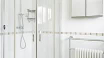 The shower cubicle.
